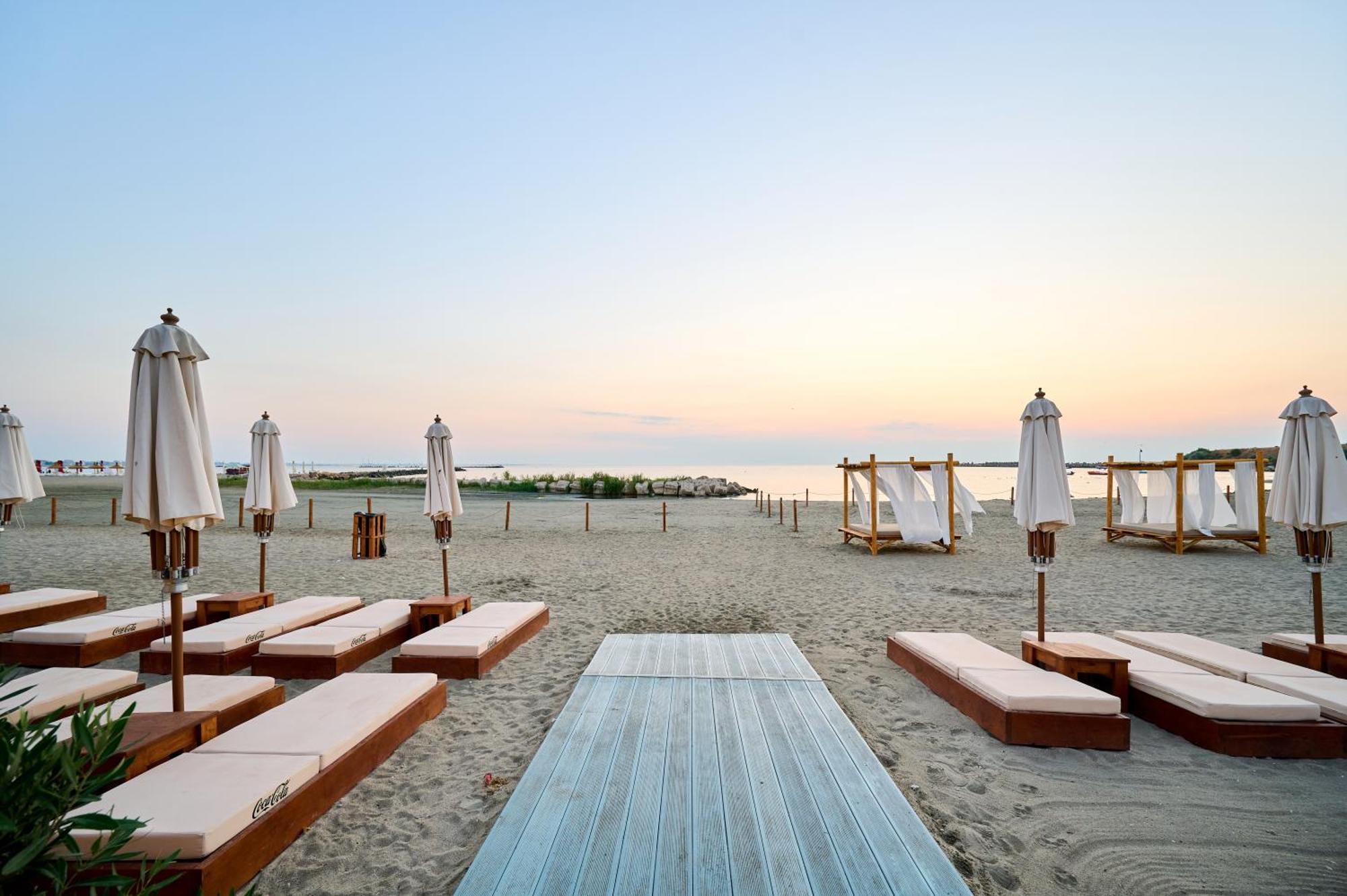 Hotel Malibu Mamaia Exteriér fotografie